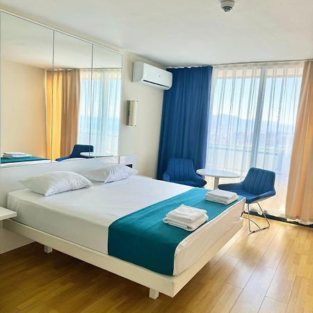 Lux Apartaments Batum Dış mekan fotoğraf