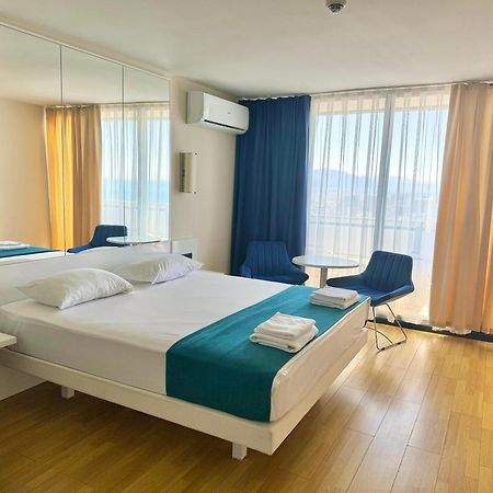 Lux Apartaments Batum Dış mekan fotoğraf