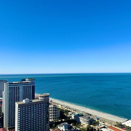 Lux Apartaments Batum Dış mekan fotoğraf