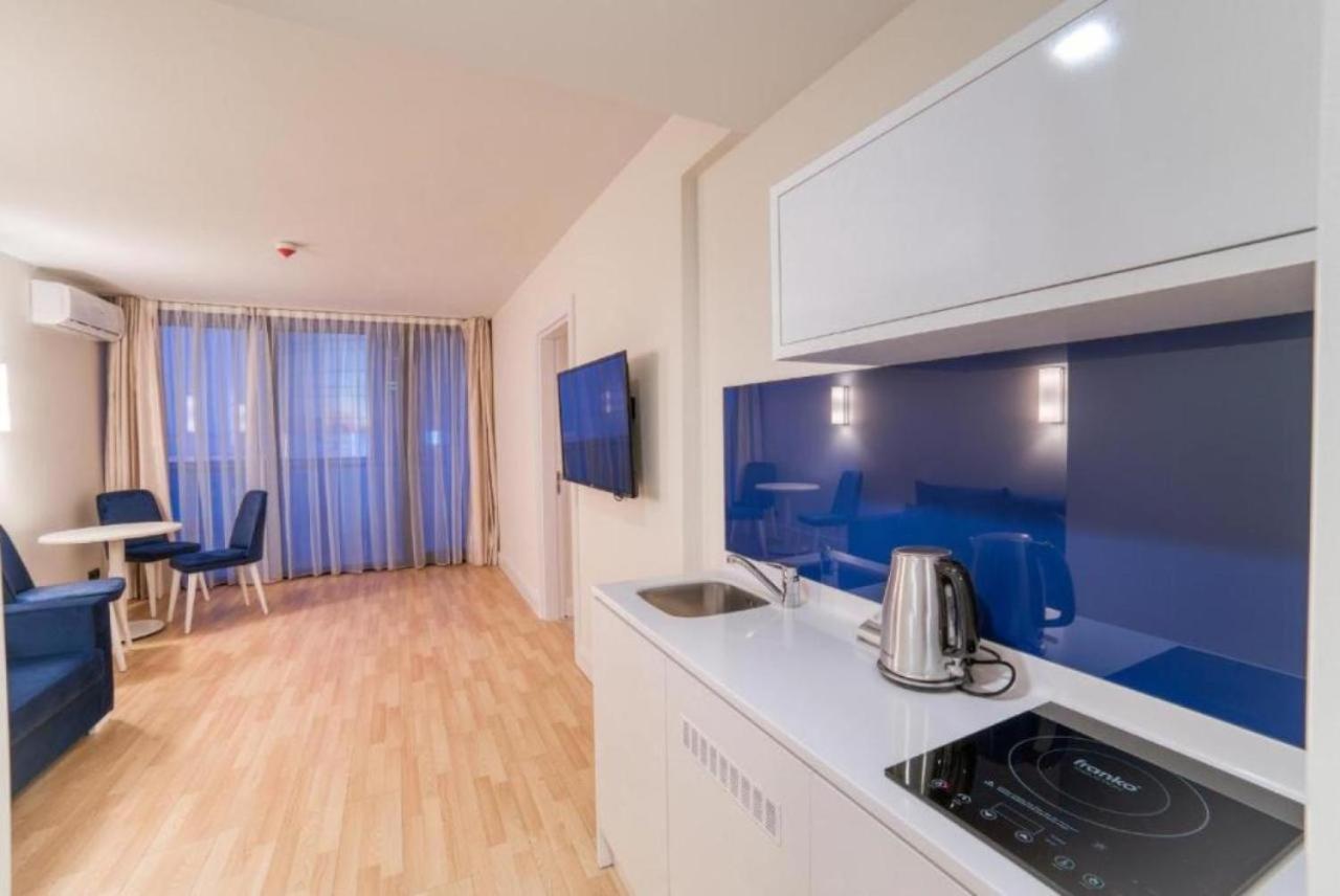 Lux Apartaments Batum Dış mekan fotoğraf