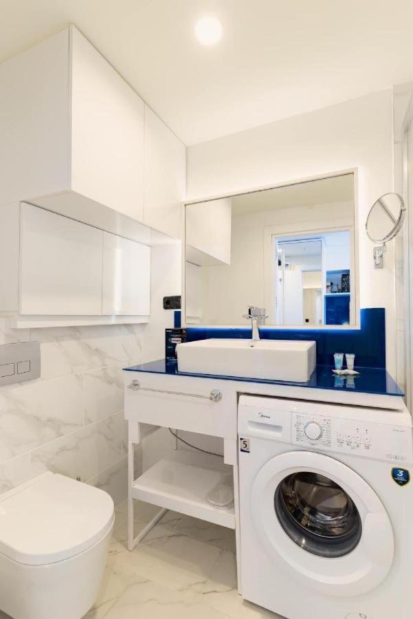 Lux Apartaments Batum Dış mekan fotoğraf