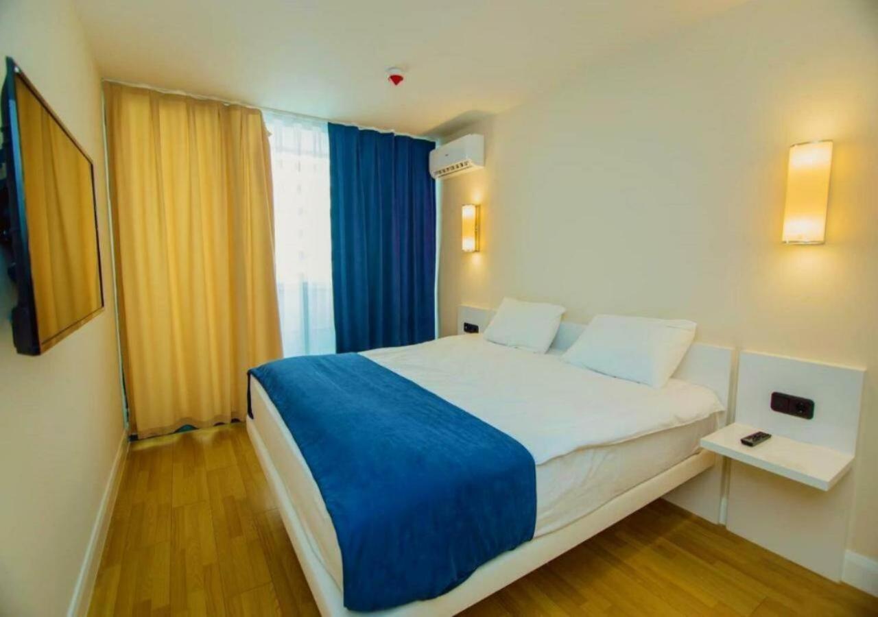 Lux Apartaments Batum Dış mekan fotoğraf