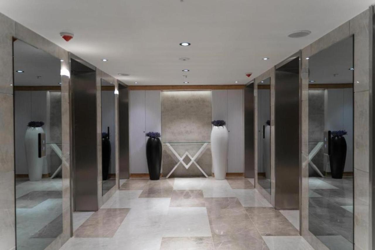 Lux Apartaments Batum Dış mekan fotoğraf