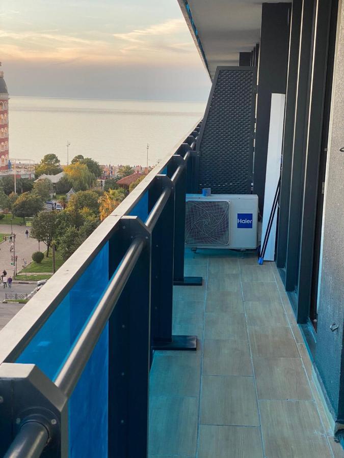 Lux Apartaments Batum Oda fotoğraf